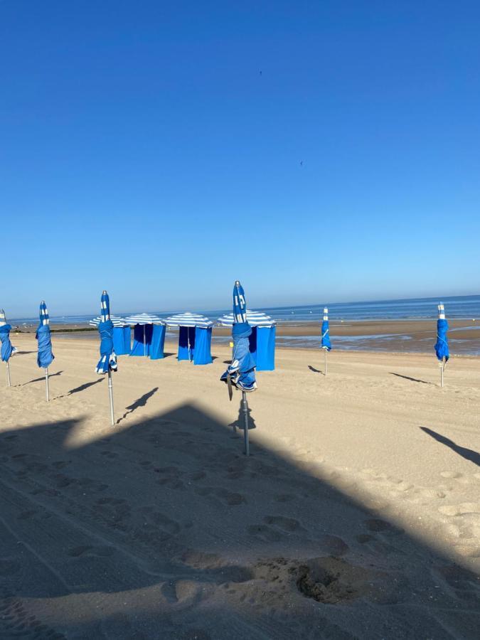 La Villa L'Oiseau Bleu Proche De La Plage Et De Deauville !!! Awards 2025 Blonville-sur-Mer Exteriör bild