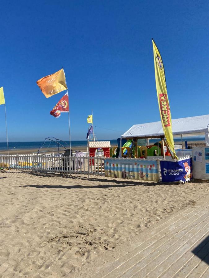 La Villa L'Oiseau Bleu Proche De La Plage Et De Deauville !!! Awards 2025 Blonville-sur-Mer Exteriör bild